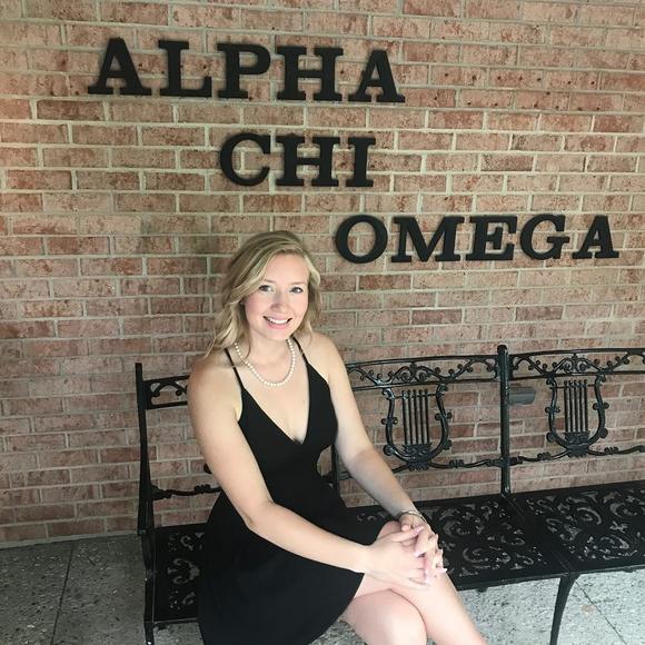 Meet your Posher, Kristin - Picture 1 of 1